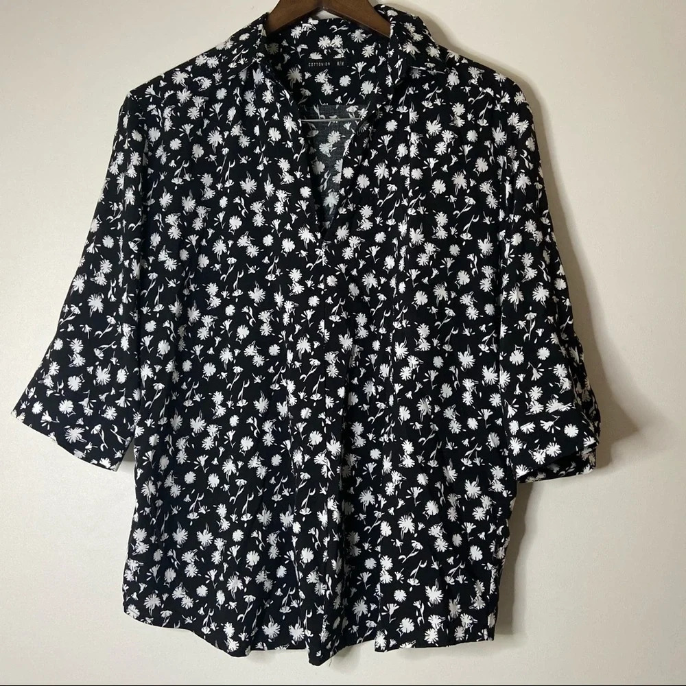 Cotton On Dandelion Print V Neck Blouse Medium Black White Boho Minimalist - Picture 10 of 12